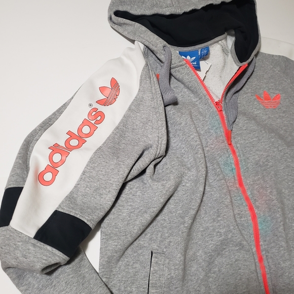 Adidas sweater - Picture 3 of 7